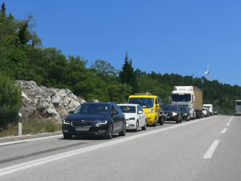 Brže do Neuma, uskoro bez semafora u Komarnoj i Dolima