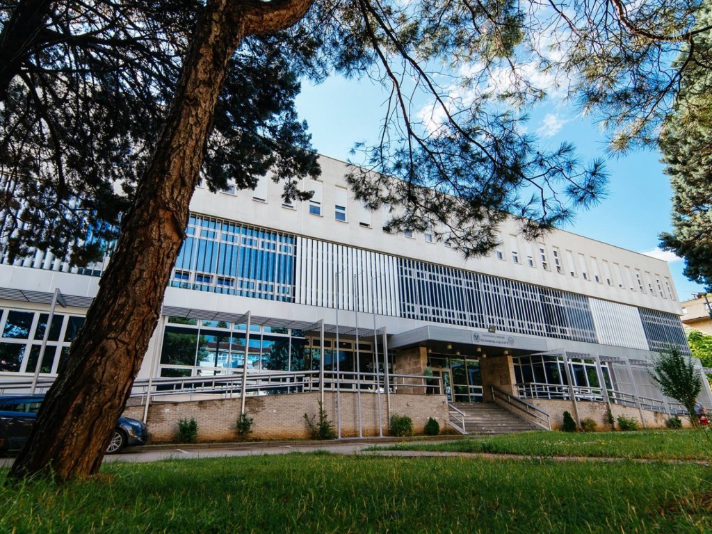 Sveučilište u Mostaru donijelo odluku o online studiranju!